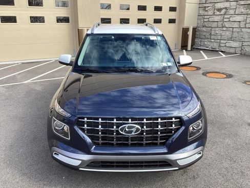 New 2026 Hyundai Venue SEL image 3