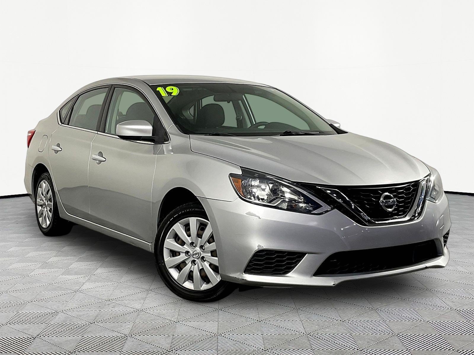 Used 2019 Nissan Sentra S FWD image 3