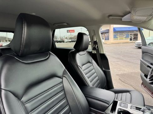 Used 2024 Ford Edge SEL w/ Convenience Package image 40