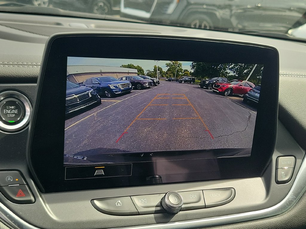 Used 2025 Chevrolet Blazer LT FWD image 29