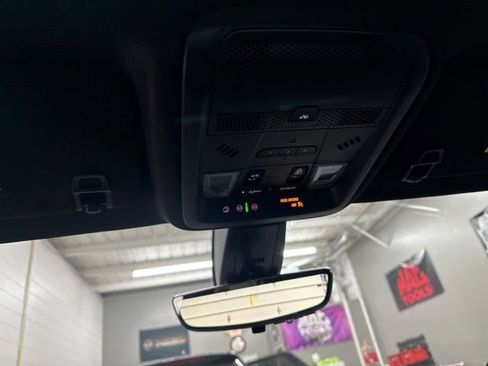 Certified 2022 Cadillac XT6 Premium Luxury w/ Technology Package image 21