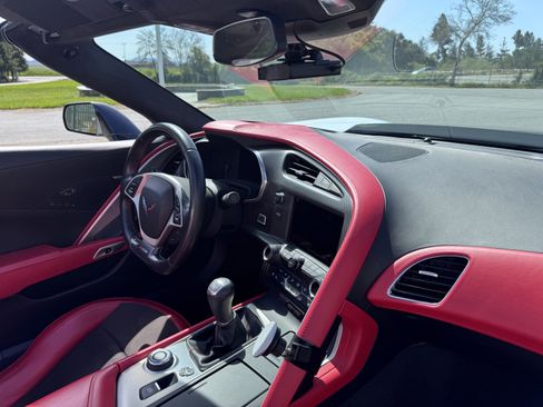 Used 2016 Chevrolet Corvette Z06 w/ 3LZ Preferred Equipment Group image 16