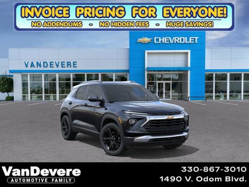 New 2026 Chevrolet TrailBlazer LT w/ Convenience Package AWD/4WD image 1