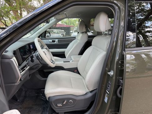 Used 2025 Hyundai Santa Fe SEL image 36