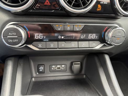 Used 2025 Nissan Sentra SV w/ All-Weather Package FWD image 19