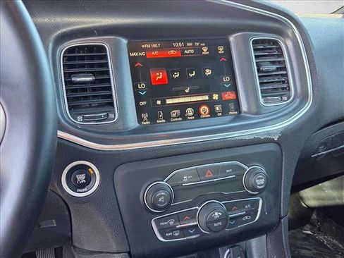 Used 2015 Dodge Charger SXT image 10