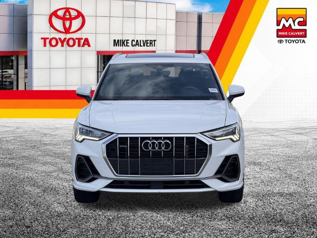 Used 2024 Audi Q3 2.0T Premium Plus w/ Premium Plus Package AWD/4WD image 2