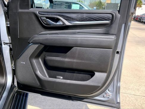 Used 2021 GMC Yukon Denali w/ Denali Ultimate Package image 23