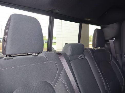 Used 2023 RAM 1500 Big Horn AWD/4WD image 36