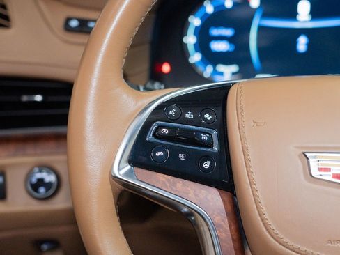 Used 2016 Cadillac Escalade ESV Platinum AWD/4WD image 51