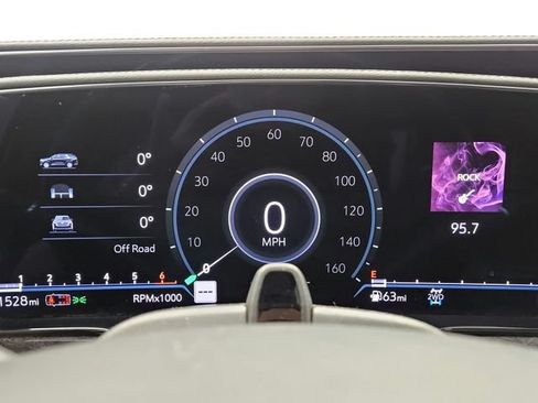 Used 2023 Cadillac Escalade ESV Premium Luxury AWD/4WD image 20