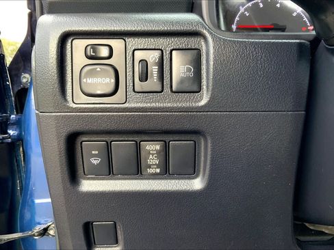 Used 2021 Toyota 4Runner SR5 image 33