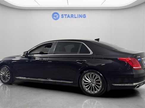 Used 2018 Genesis G90 3.3T Premium image 4