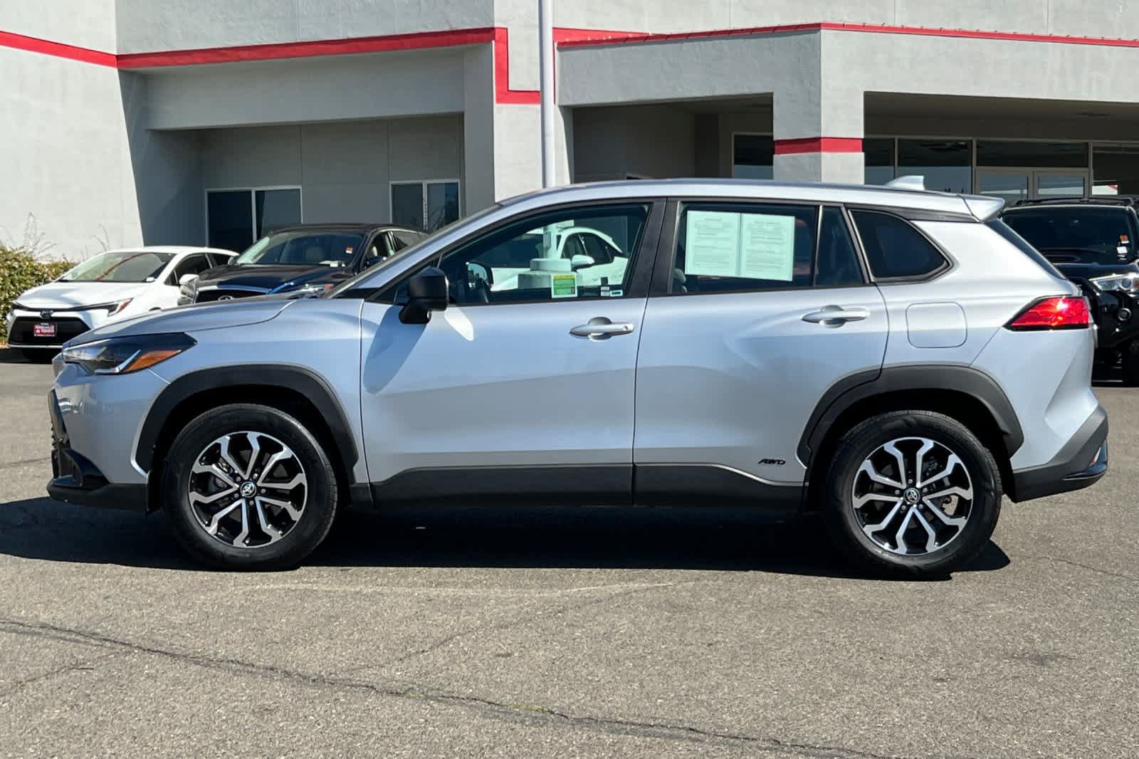 Certified 2024 Toyota Corolla Cross AWD Hybrid image 9
