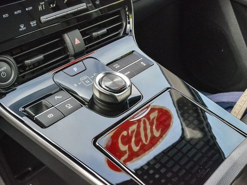 Certified 2025 Toyota bZ4X FWD image 21