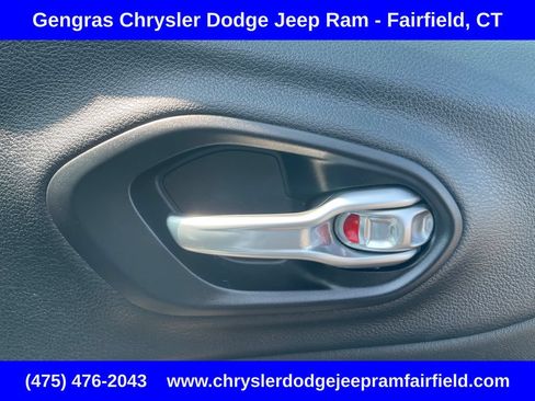 Used 2017 Jeep Cherokee High Altitude AWD/4WD image 13