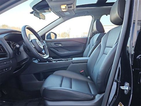 Certified 2023 Nissan Rogue SV w/ SV Premium B Package image 14