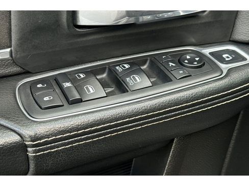 Used 2019 RAM 2500 Laramie image 12