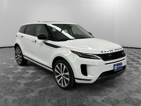 Used 2025 Land Rover Range Rover Evoque S image 7