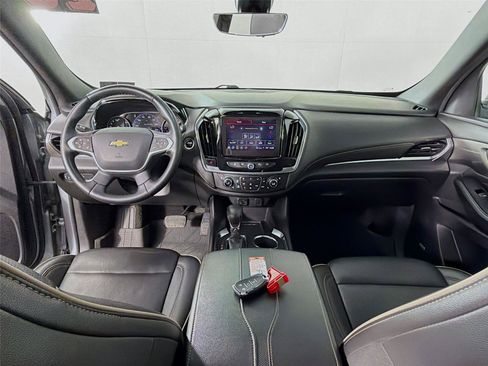Used 2023 Chevrolet Traverse Premier w/ LPO, Floor Liner Package AWD/4WD image 4
