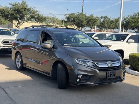 Used 2018 Honda Odyssey EX-L image 3
