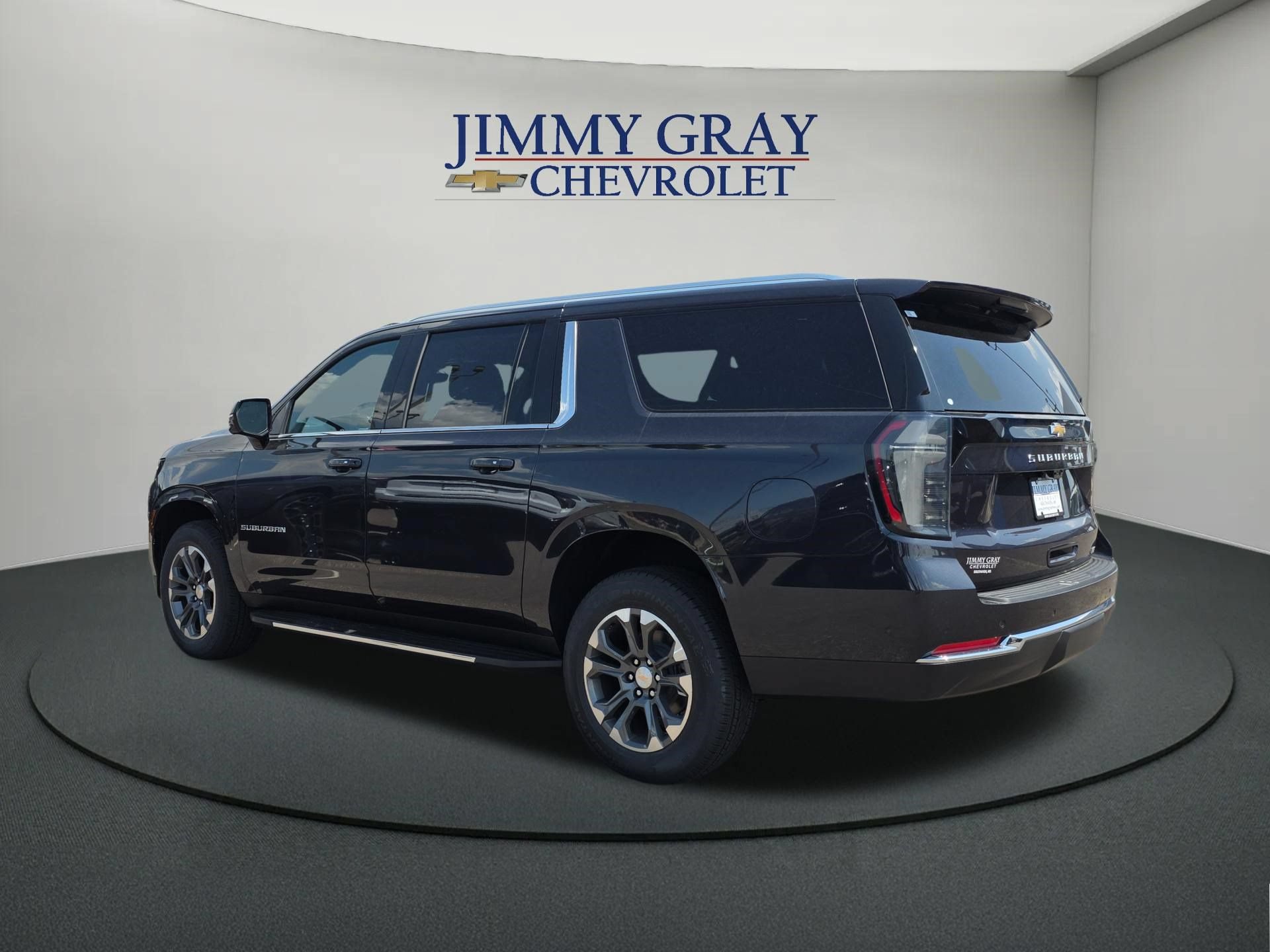 New 2026 Chevrolet Suburban LT w/ Advanced Technology Package AWD/4WD image 3