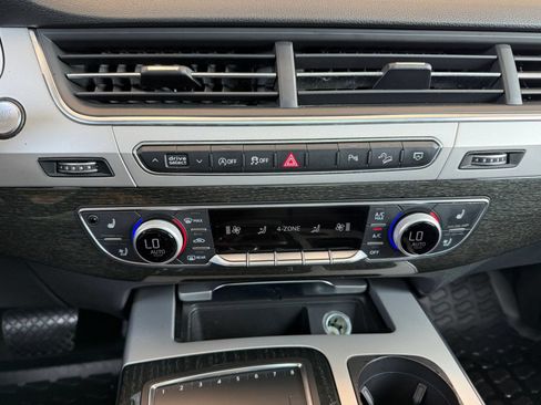 Used 2018 Audi Q7 2.0T Premium Plus AWD/4WD image 31