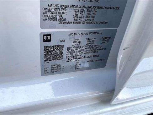 Used 2025 Chevrolet Silverado 1500 High Country image 14