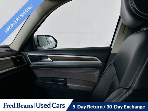 Used 2023 Volkswagen Atlas SEL image 24