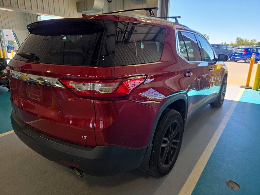 Used 2018 Chevrolet Traverse LT AWD/4WD image 5