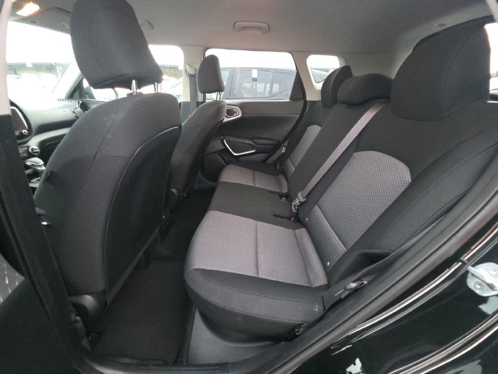 Used 2023 Kia Soul S FWD image 6
