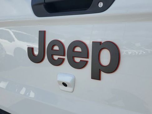 Certified 2022 Jeep Gladiator Mojave w/ Trailer Tow Package image 11