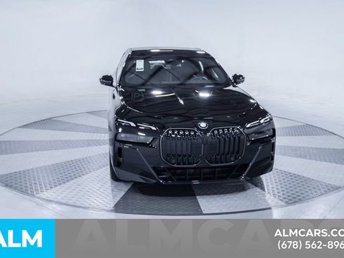 Used 2026 BMW 740i w/ Premium Package RWD image 15