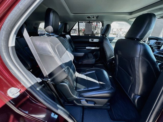 Used 2023 Ford Explorer Limited w/ Limited Technology Package AWD/4WD image 25