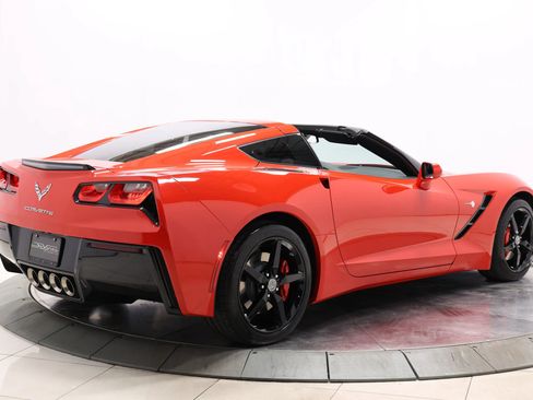 Used 2014 Chevrolet Corvette Stingray Coupe w/ Battery Protection Package RWD image 4