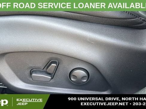 Used 2025 Jeep Compass Limited w/ Sun & Sound Group AWD/4WD image 11