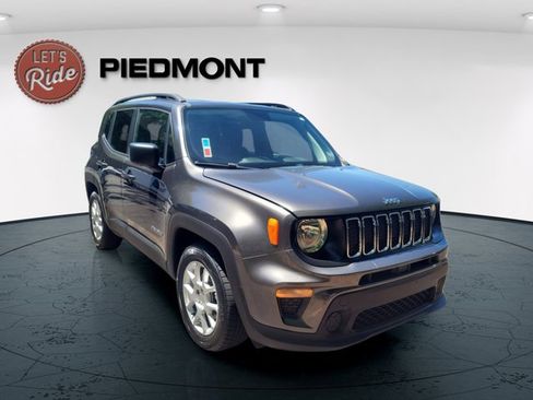 Used 2020 Jeep Renegade Sport w/ Sport Appearance Group FWD image 3