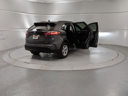 Certified 2024 Ford Edge SE image 9