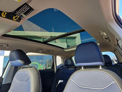 New 2026 Volkswagen Taos SEL image 12