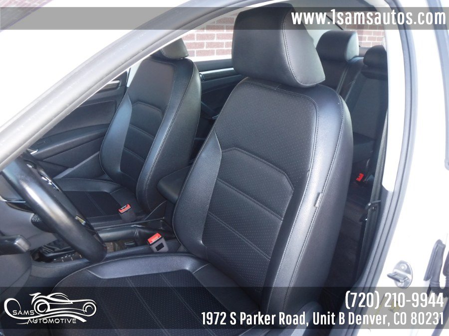 Used 2018 Volkswagen Passat 2.0T SE FWD image 14