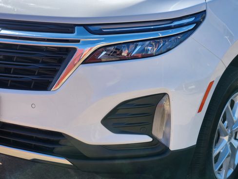 Certified 2024 Chevrolet Equinox LT image 11