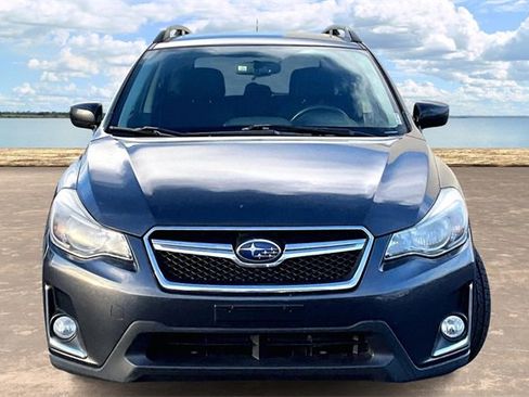 Used 2016 Subaru Crosstrek 2.0i Premium w/ Moonroof Package image 2