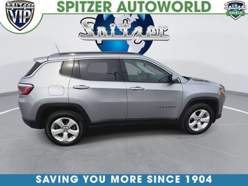 Used 2019 Jeep Compass Latitude w/ Cold Weather Group AWD/4WD image 9