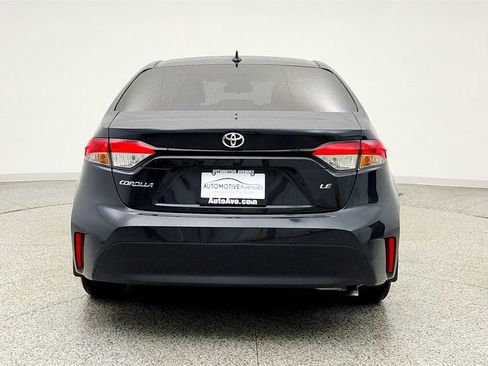 Used 2025 Toyota Corolla LE image 6