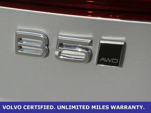 Certified 2025 Volvo V60 B5 Cross Country Plus image 10