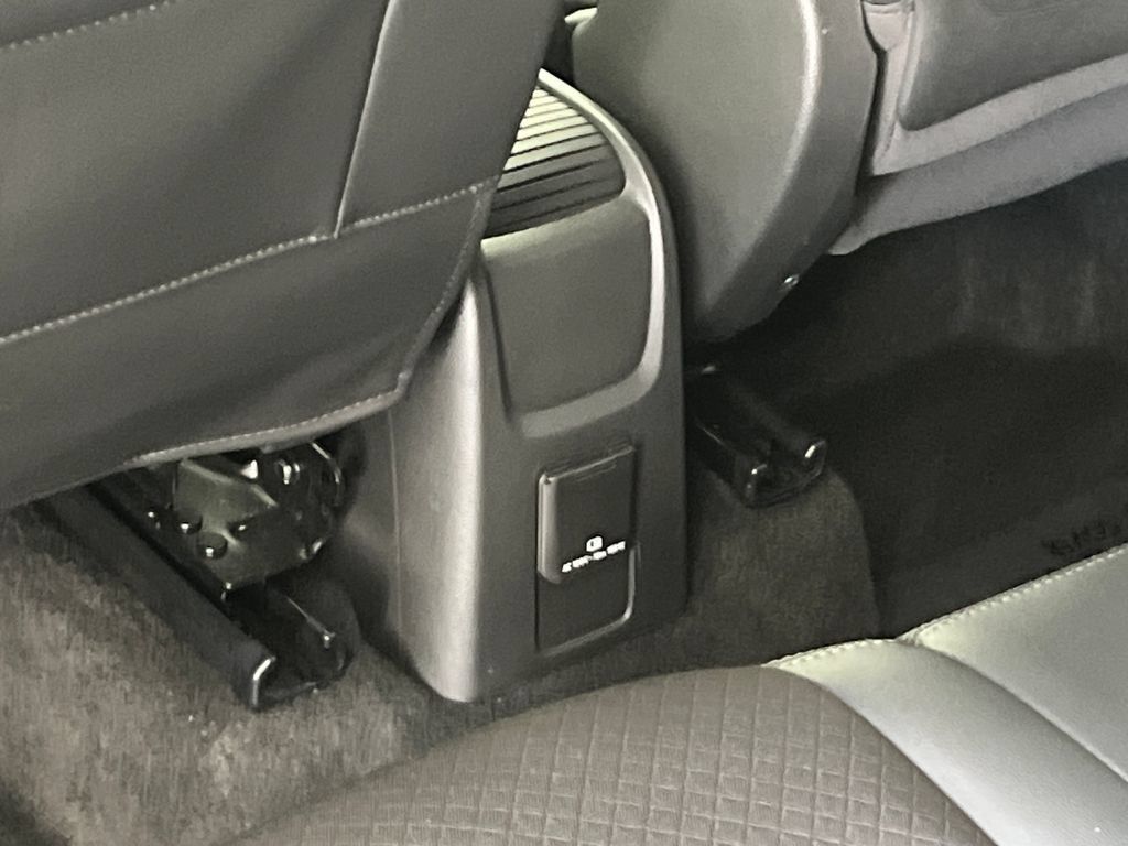 Used 2018 Buick Encore Sport Touring w/ Safety Package FWD image 40