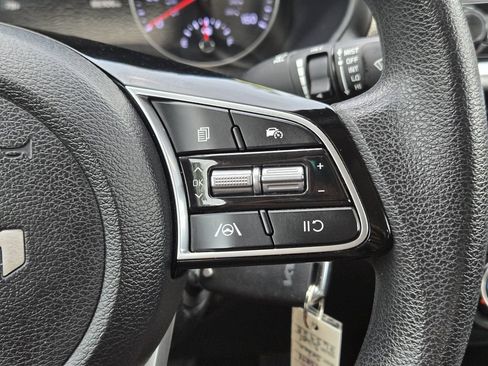 Certified 2024 Kia Forte LXS FWD image 28