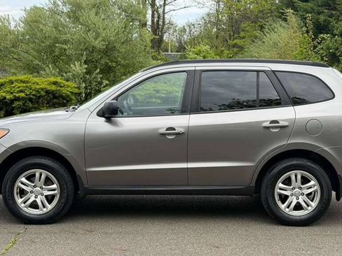 Used 2012 Hyundai Santa Fe GLS AWD/4WD image 4