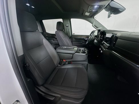 Used 2024 GMC Sierra 1500 Elevation image 29