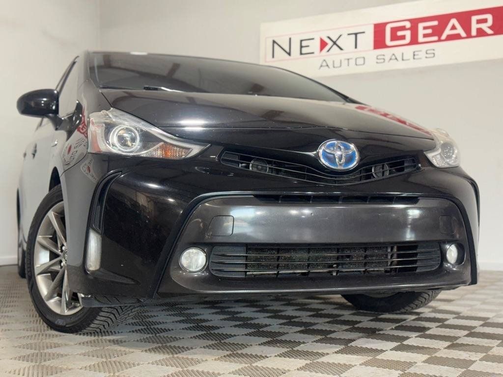 Used 2015 Toyota Prius V Five FWD image 3